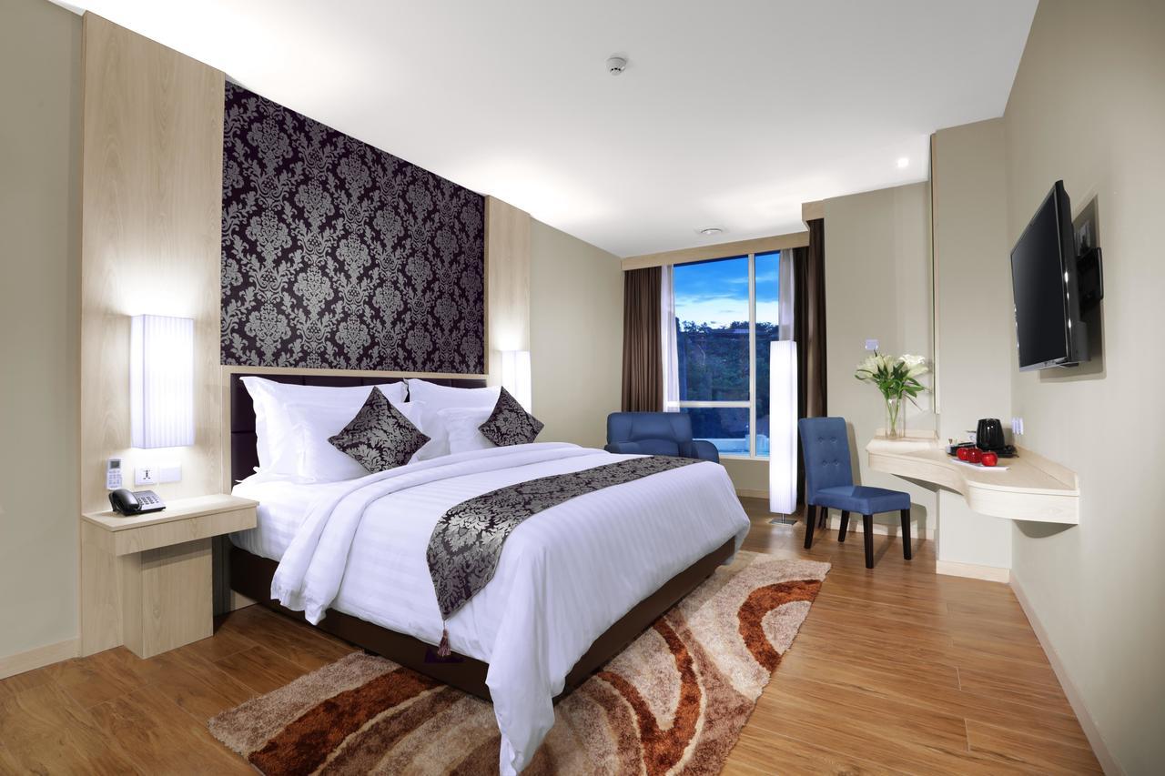 Aston Batam Hotel & Residence Nagoya Dış mekan fotoğraf