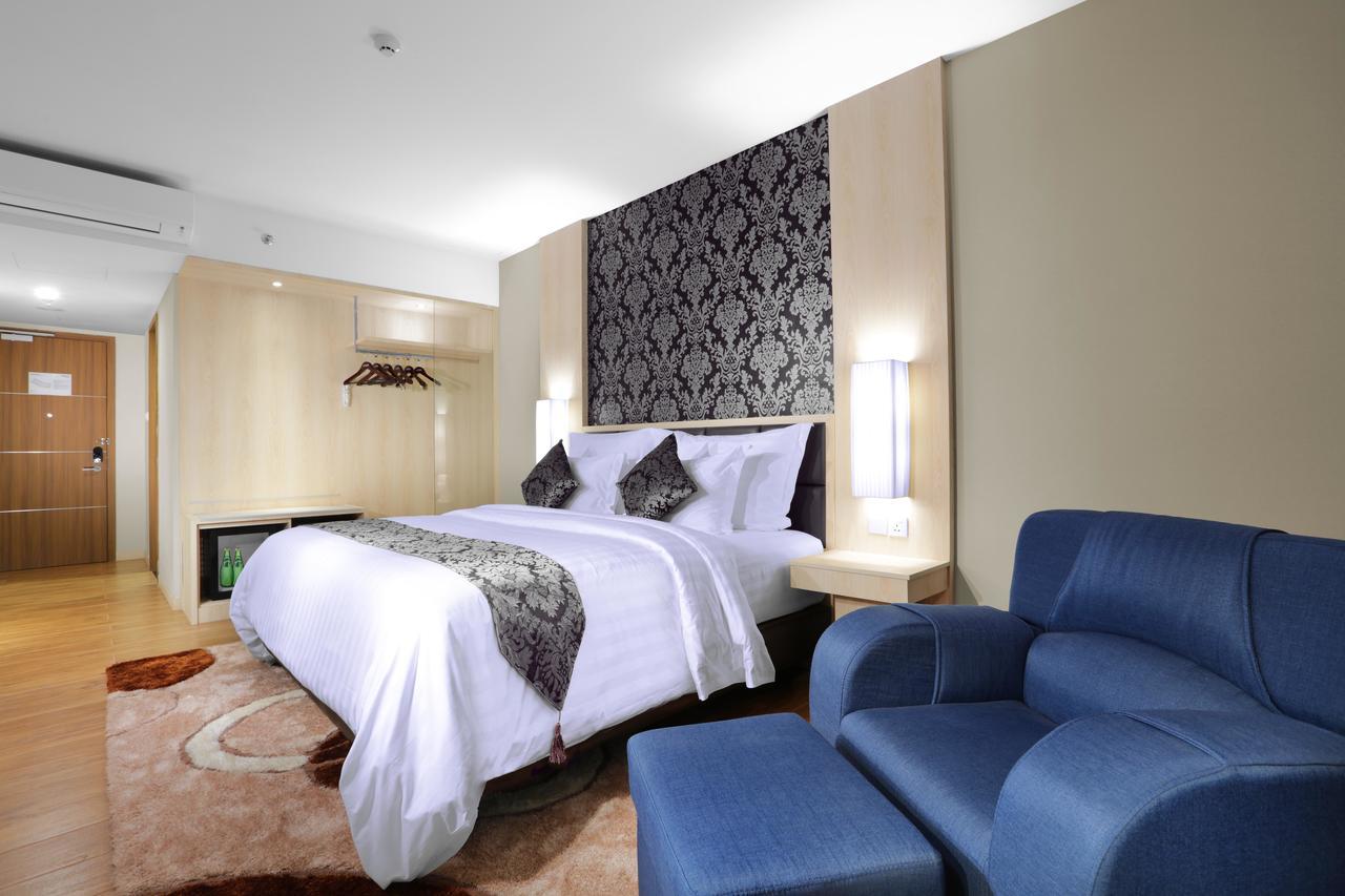 Aston Batam Hotel & Residence Nagoya Dış mekan fotoğraf