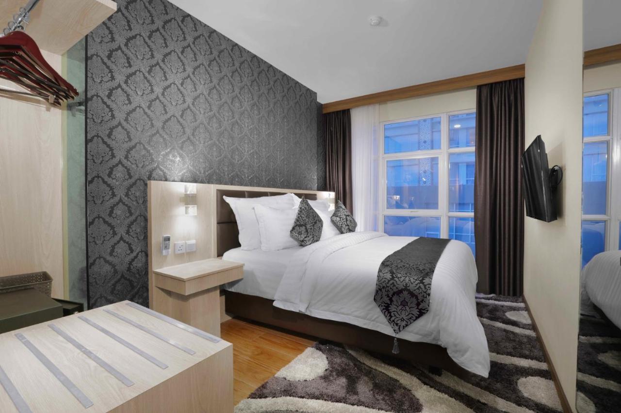 Aston Batam Hotel & Residence Nagoya Dış mekan fotoğraf