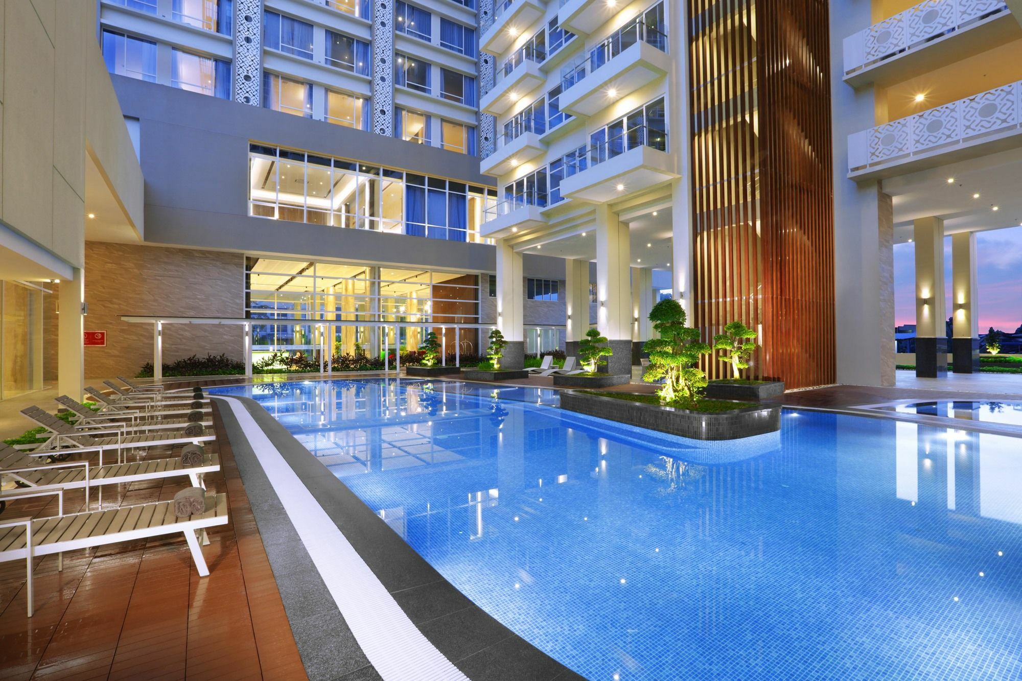 Aston Batam Hotel & Residence Nagoya Dış mekan fotoğraf